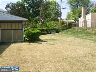 9742 Susan Road Philadelphia, PA 19115 - Photo 12 of 12 Exterior Back