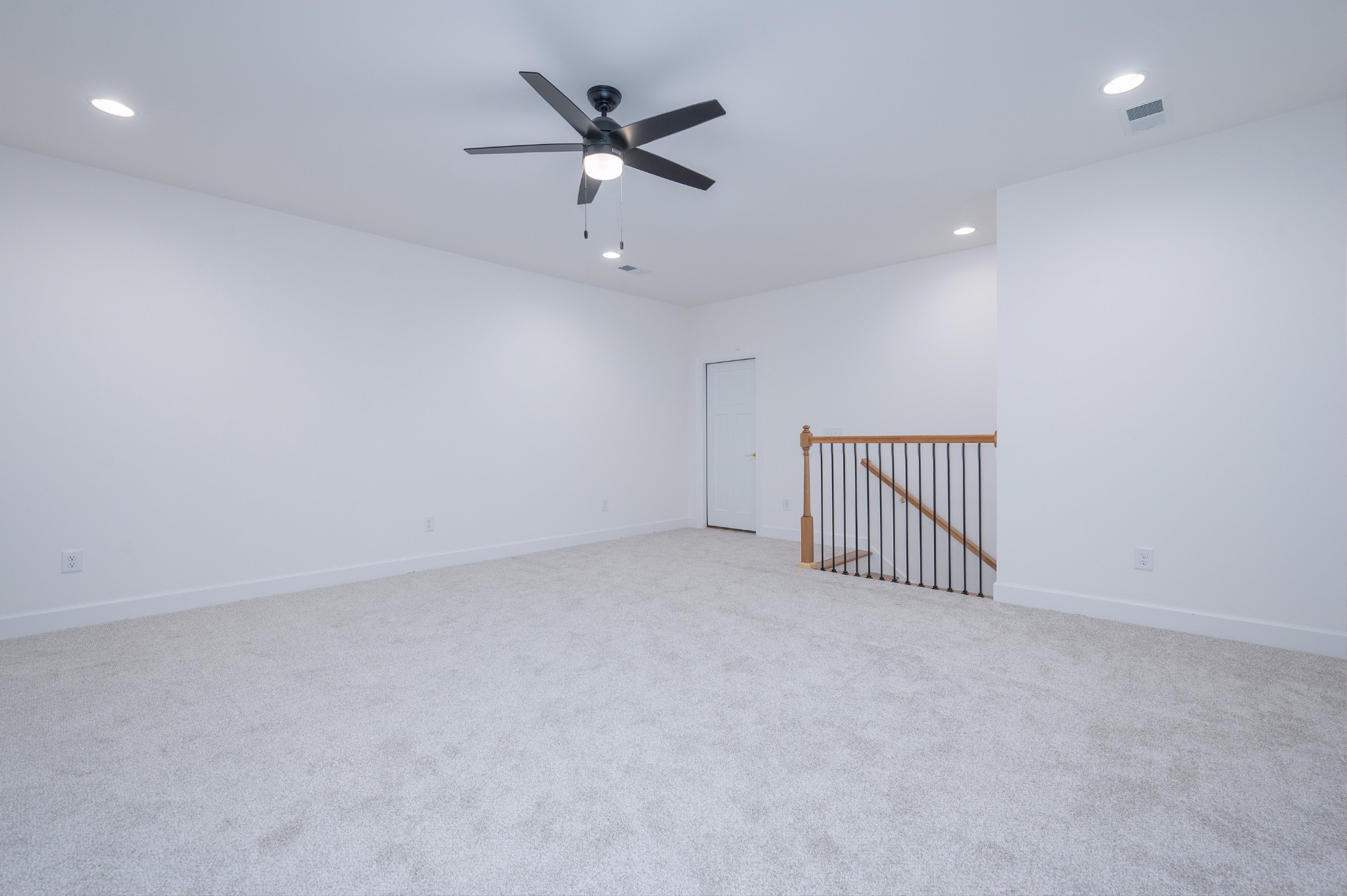 116 Nickolas Circle Lebanon, TN 37087 - Photo 22 of 32 an empty room with a ceiling fan and a window