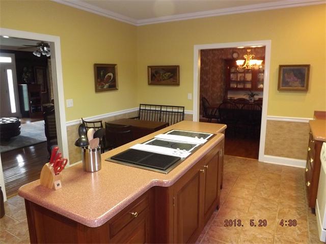 296 Rabbit Trail Road Leoma, TN 38468 - Photo 6 of 15 a kitchen that has a sink and a stove in it