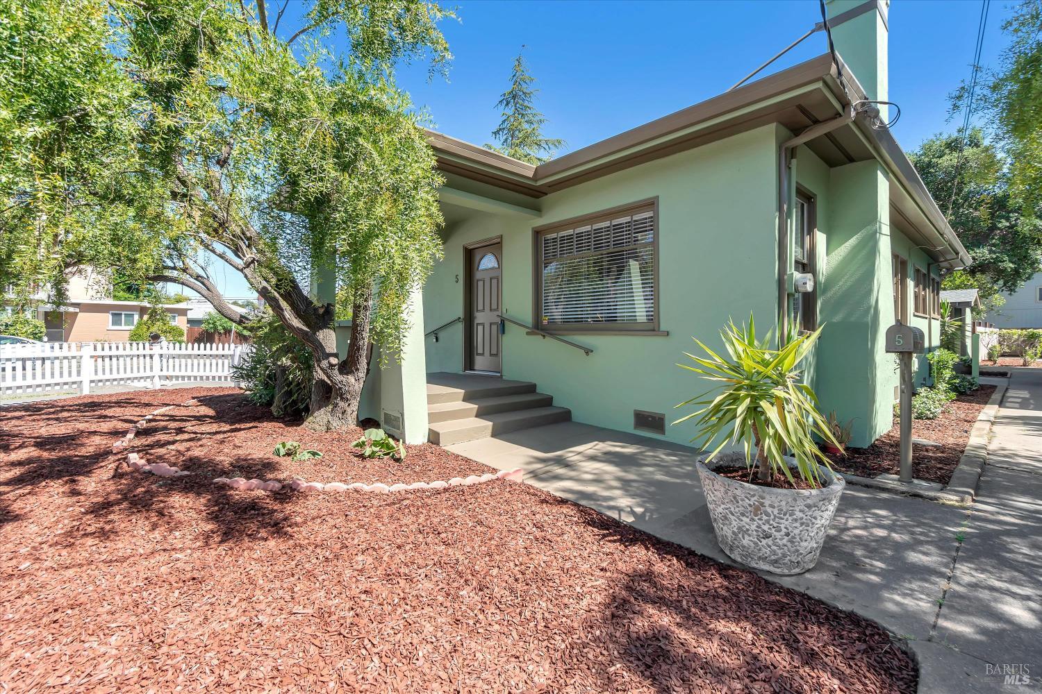 5 Bayview Street San Rafael, CA 94901 - Photo 1 of 69