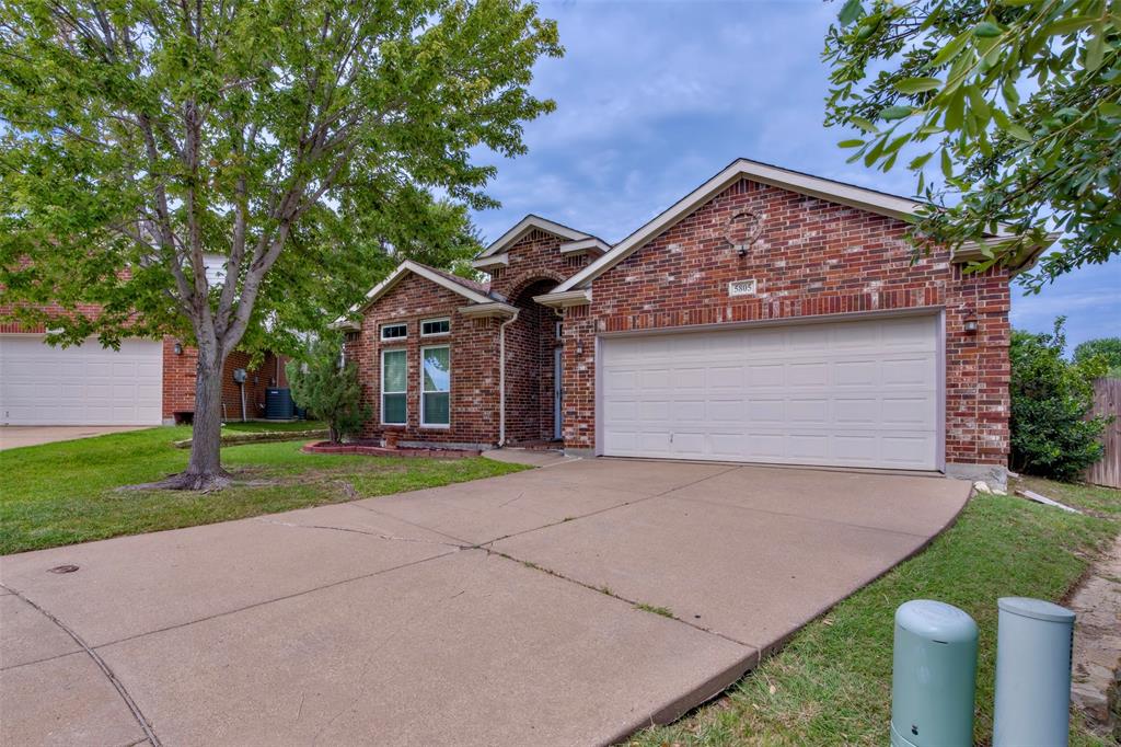 5805 Water Ridge Court Fort Worth, TX 76179 - Photo 3 of 26