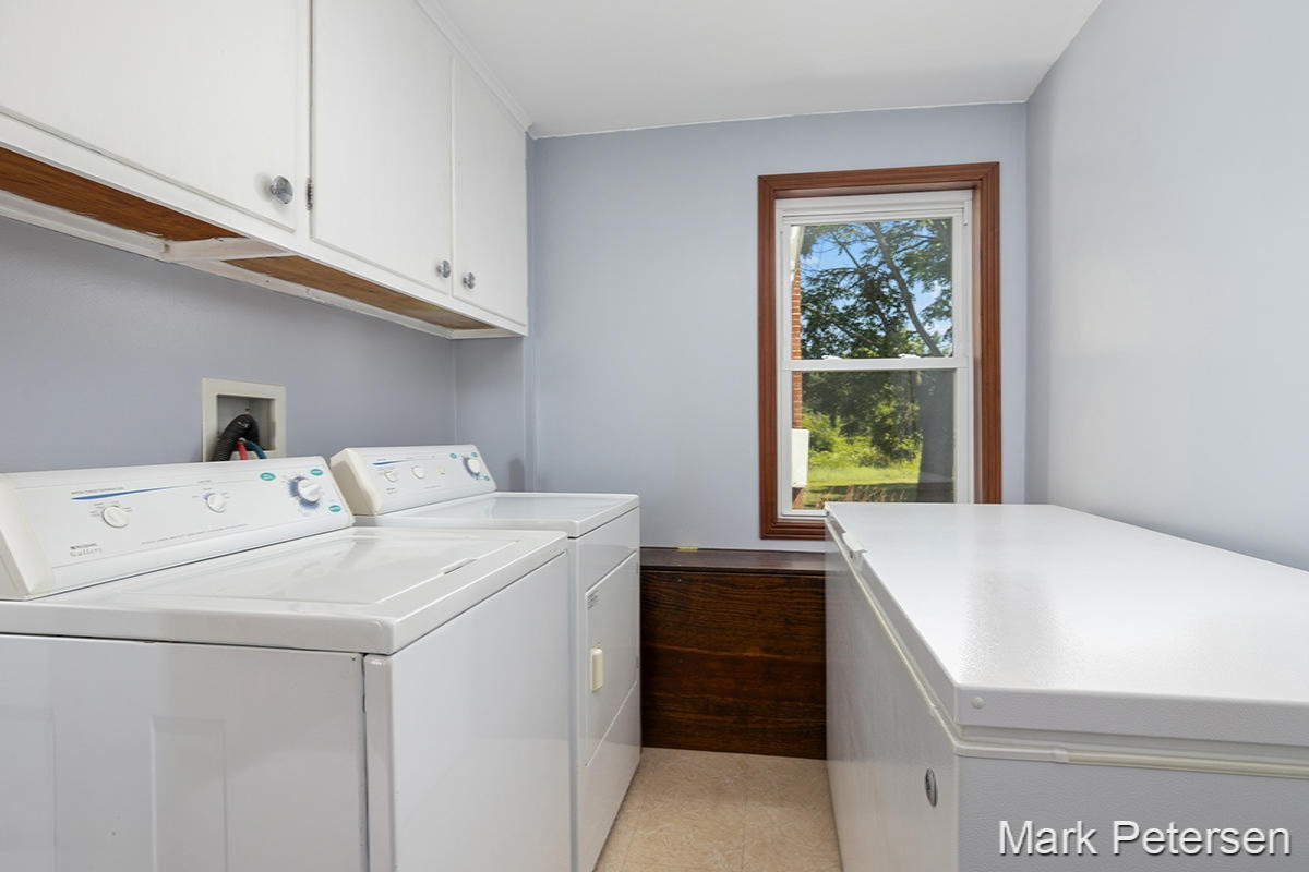 7652 Lincoln Lake Road Northeast Belding, MI 48809 - Photo 14 of 24 IMG_1013