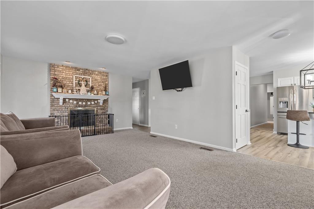 114 Buss Road Aliquippa, PA 15001 - Photo 7 of 25 Gallery Image 7
