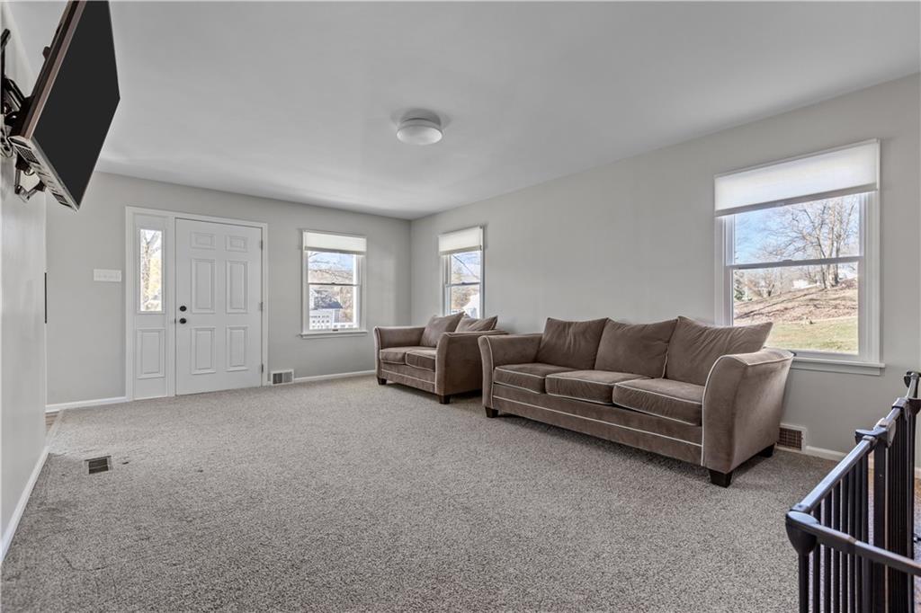 114 Buss Road Aliquippa, PA 15001 - Photo 8 of 25 Gallery Image 8