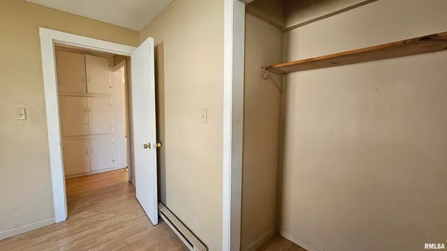 $395,000 | 200 West 12th Street, Johnston City, IL 62951