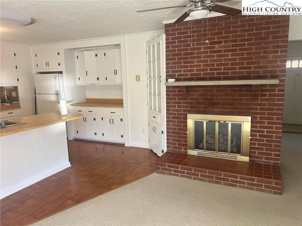 1864 Deerfield Road, Unit 1 Boone, NC 28607 - Photo 2 of 19