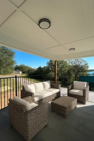 $2,390 | 1027 Mustang Trail, Granbury, TX 76049