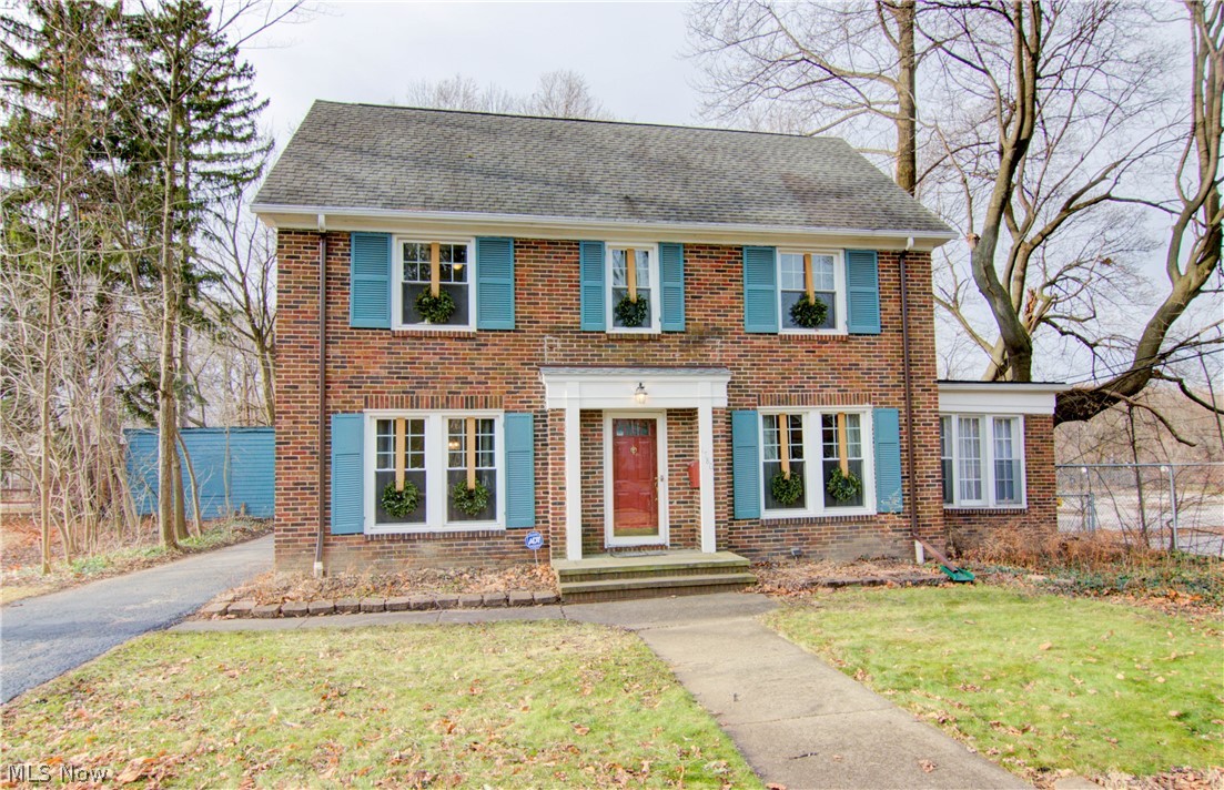 1780 Cumberland Road Cleveland, OH 44118 - Photo 2 of 35 Gallery Image 2
