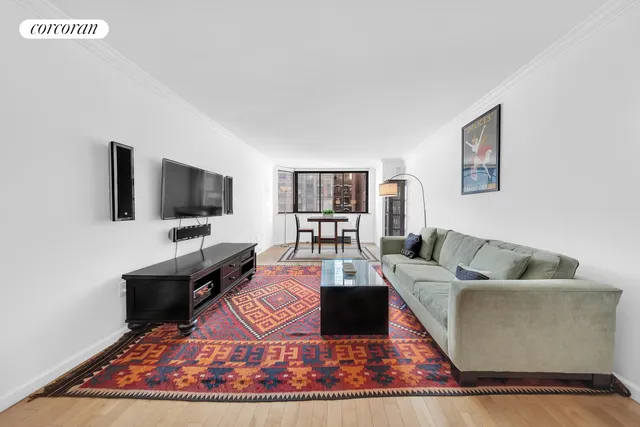 $1,325,000 | 280 Park Avenue South, Unit 12L | Flatiron