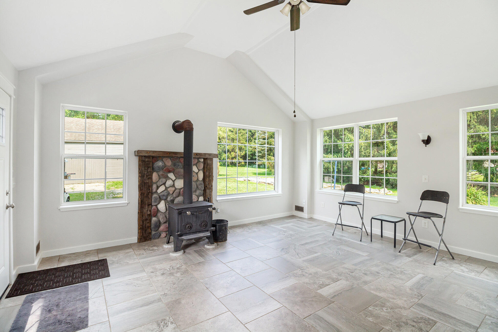 8131 North Bray Road Mount Morris, MI 48458 - Photo 13 of 20 img_9602_202