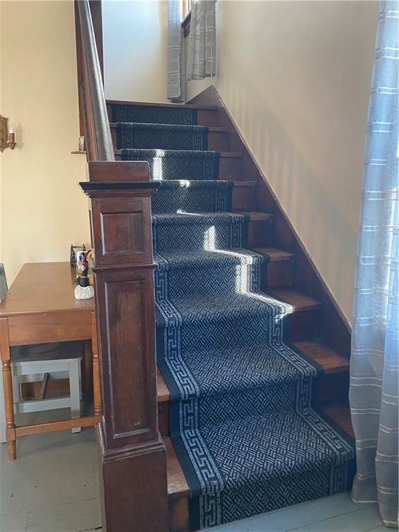 610 Chicora Road Butler, PA 16002 - Photo 9 of 24 a view of entryway