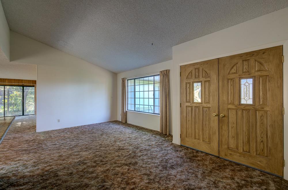 27266 Twin Ponds Road Clovis, CA 93619 - Photo 10 of 45 an empty room with windows