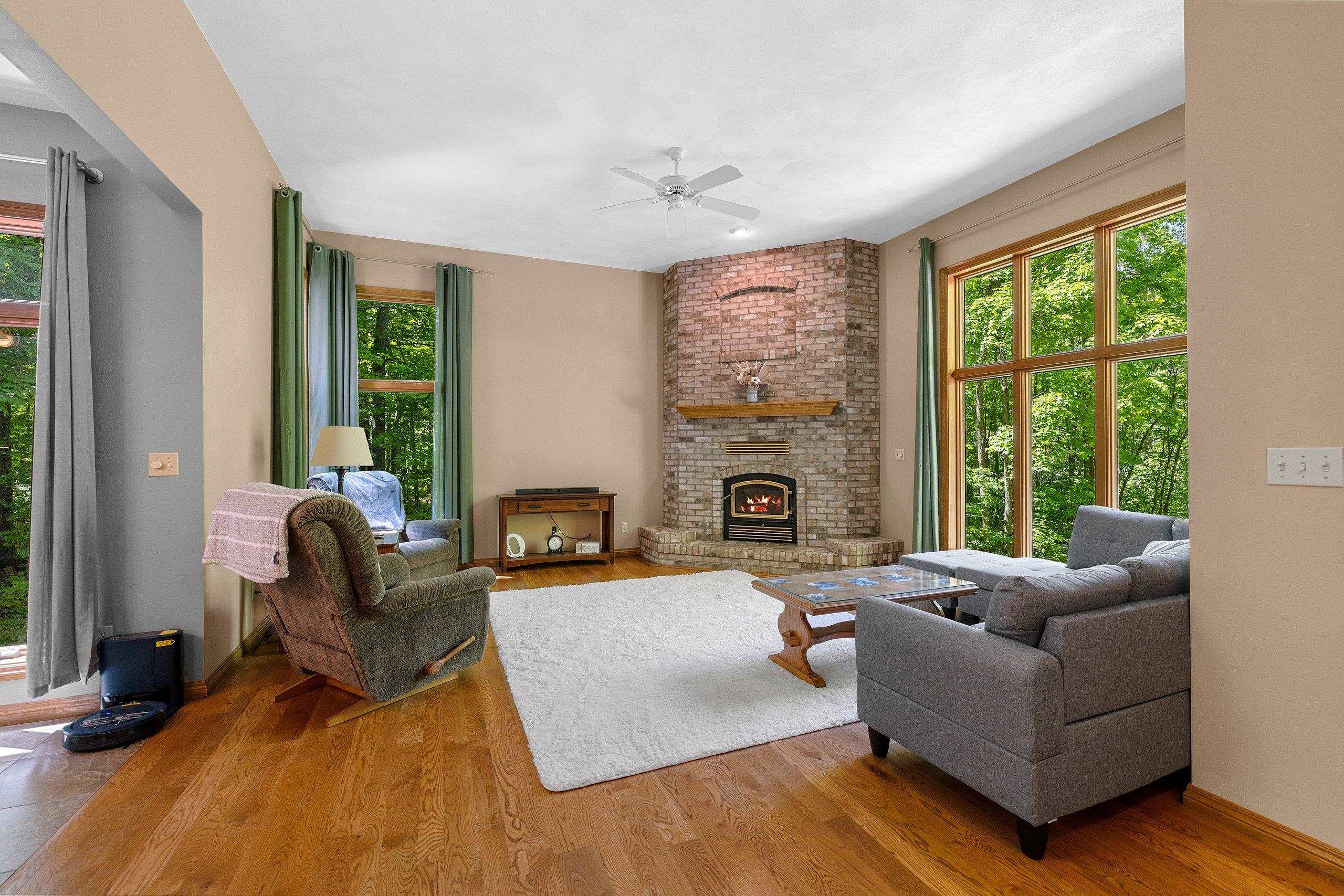 N3880 Anita Wieckert Road Appleton, WI 54913 - Photo 6 of 67