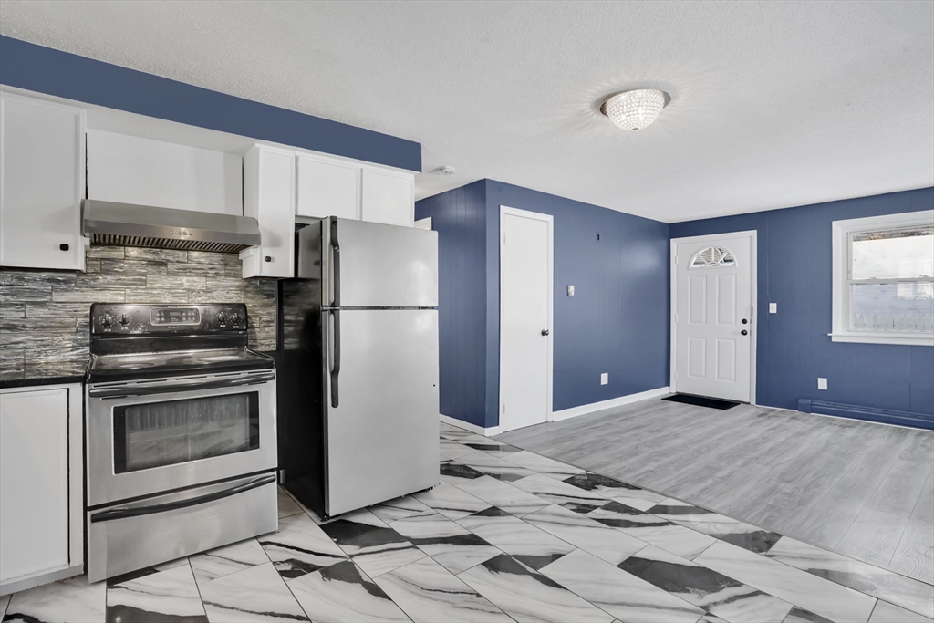 9 Utica Street Springfield, MA 01104 - Photo 13 of 29