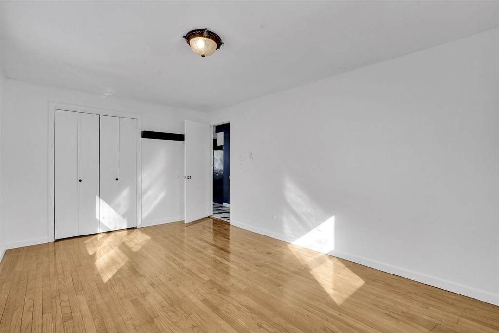 9 Utica Street Springfield, MA 01104 - Photo 20 of 29