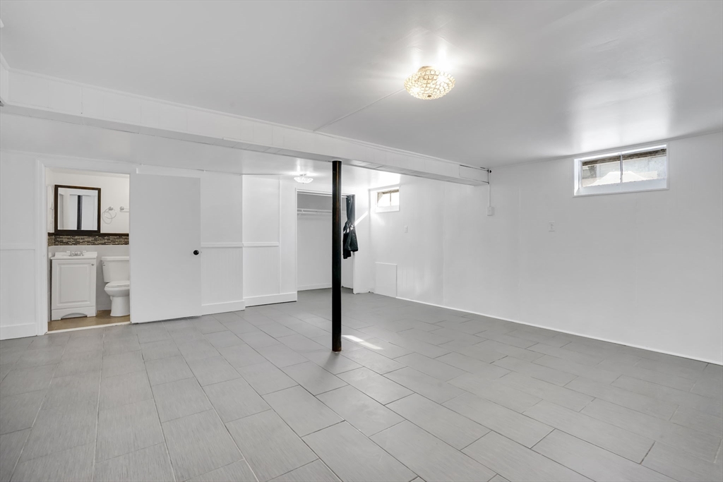 9 Utica Street Springfield, MA 01104 - Photo 27 of 29