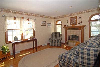 6464 Abbey Road Wind Gap, PA 18091 - Photo 7 of 13 Gallery Image 7