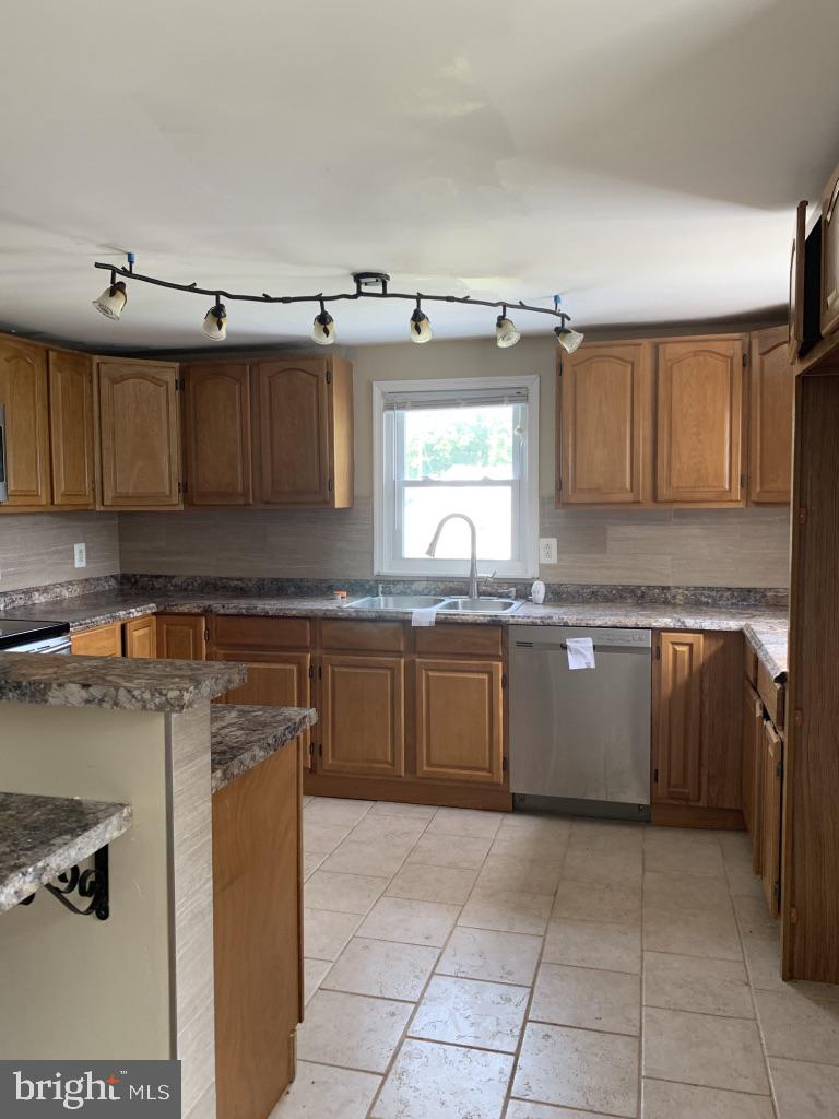 1800 Severn Road Severn, MD 21144 - Photo 8 of 61