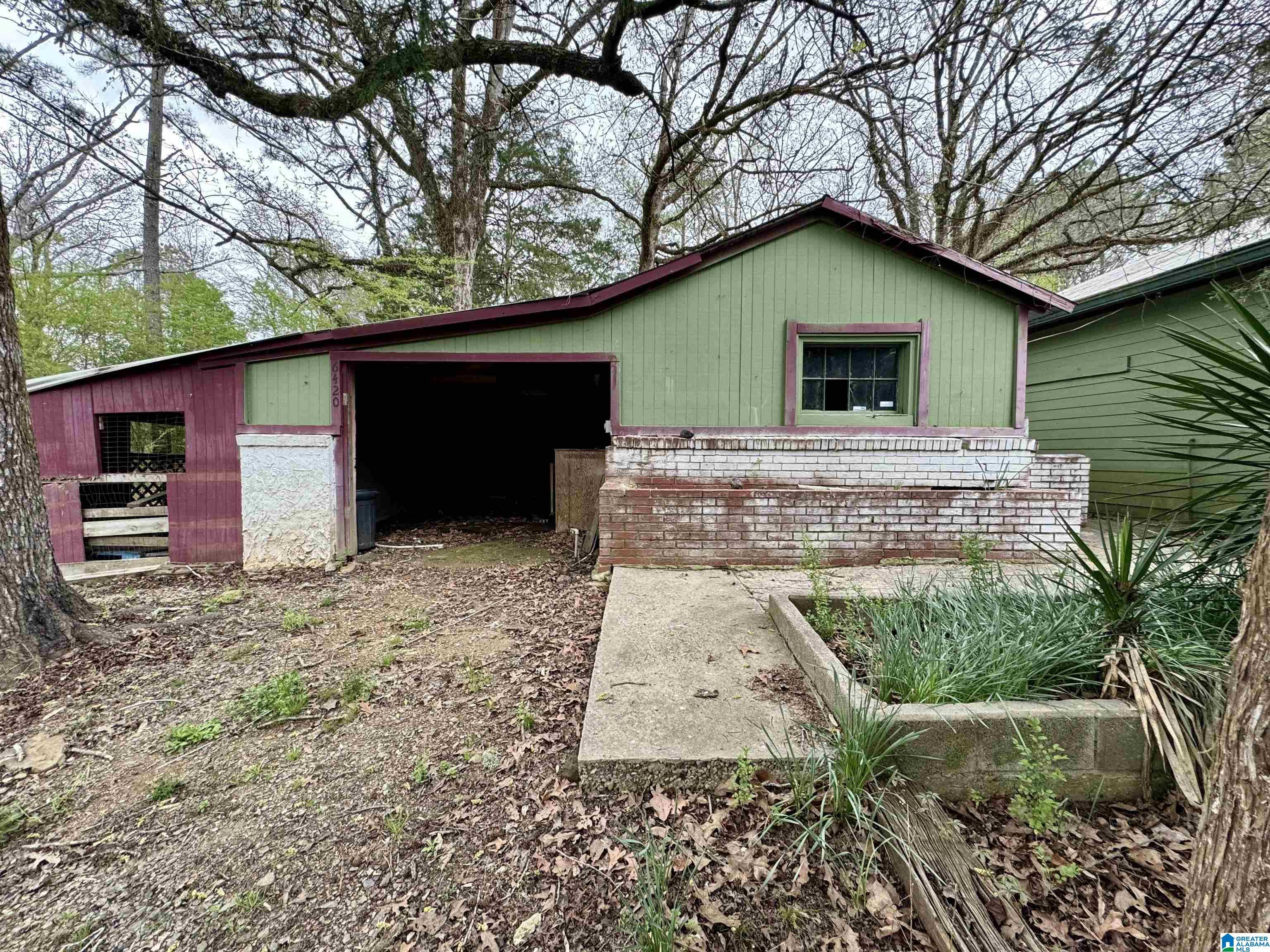 6420 Snowville Brent Road Dora, AL 35062 - Photo 2 of 22