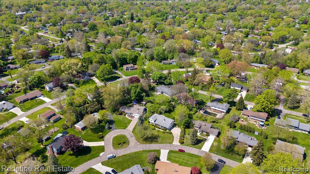 32338 Craftsbury Road Farmington Hills, MI 48334 - Photo 44 of 46