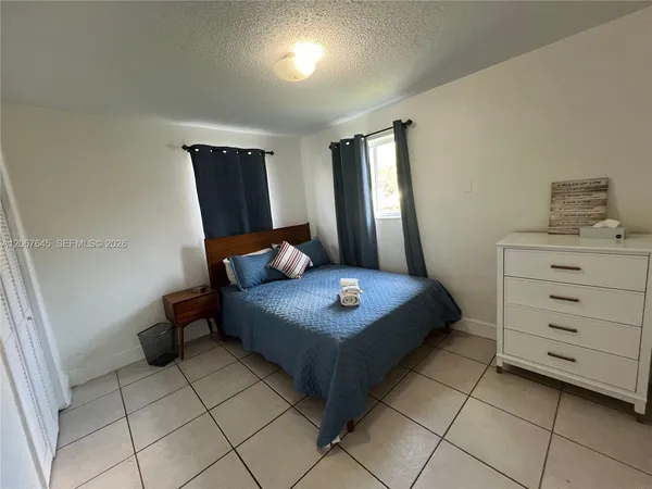 $2,450 | 458 Southwest 10th Street, Unit 4, Miami, FL 33130