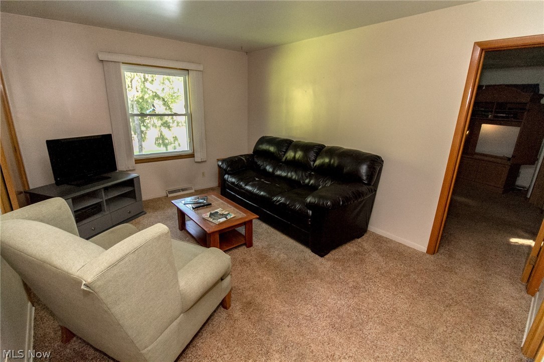 17837 Hicks Road Walton Hills, OH 44146 - Photo 14 of 29
