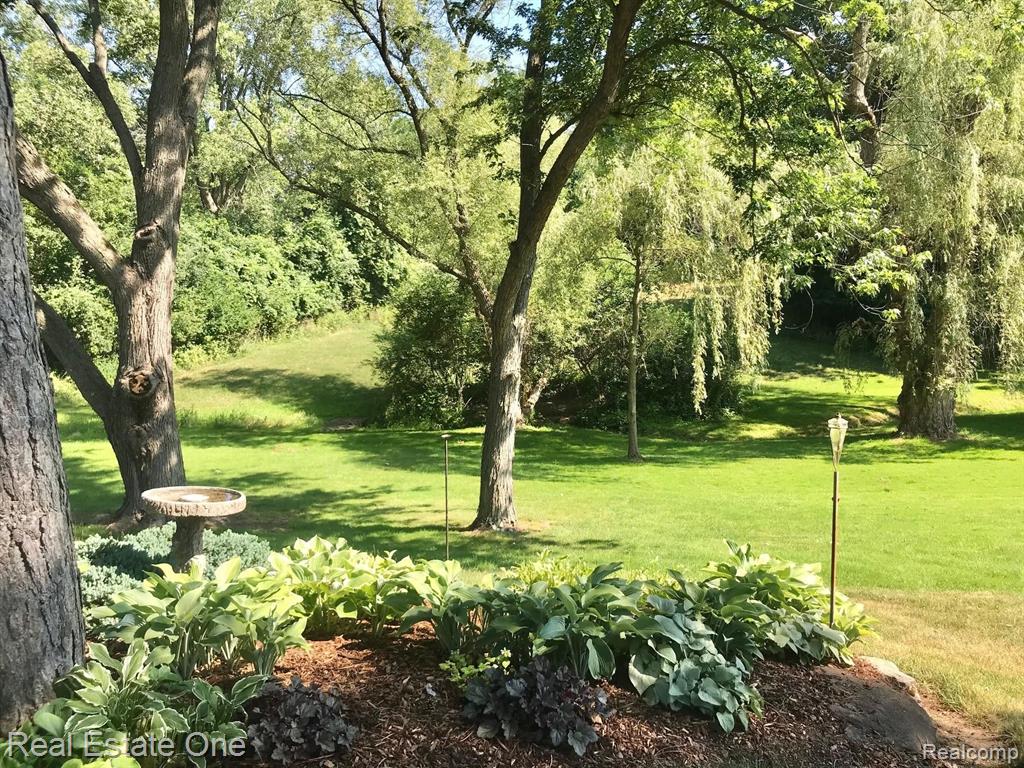 865 Viewland Drive Rochester Hills, MI 48309 - Photo 22 of 90