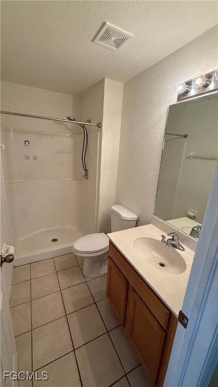 5224 Glenlivet Road Fort Myers, FL 33907 - Photo 11 of 19 a bathroom with a sink vanity and toilet