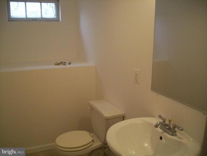 819 Martin Road Essex, MD 21221 - Photo 14 of 18 Bath #2