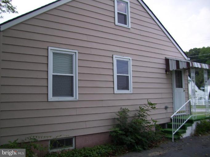 819 Martin Road Essex, MD 21221 - Photo 3 of 18 Exterior #3