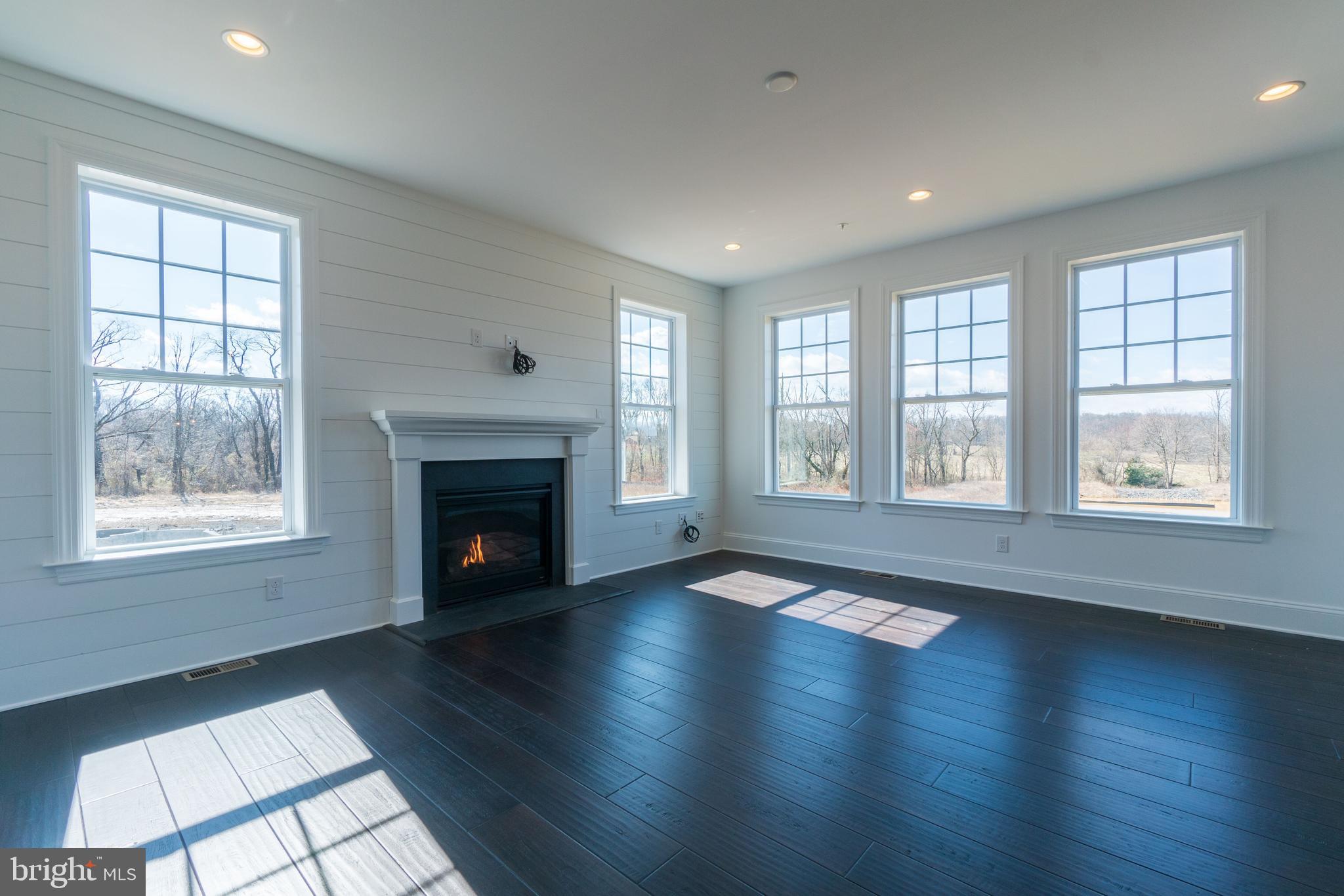 555 New Galena Road Chalfont, PA 18914 - Photo 6 of 22 Great room