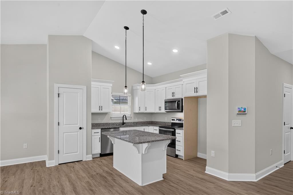 687 Deadmon Road Mocksville, NC 27028 - Photo 2 of 34