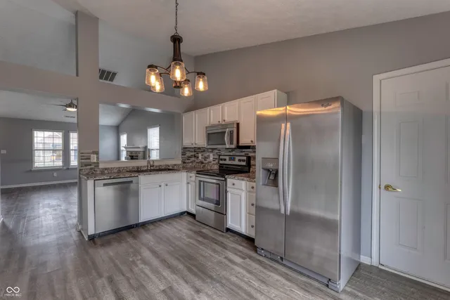 $2,295 | 8520 Lincoln Court, Fishers, IN 46038