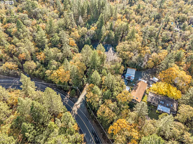 $449,500 | 387 Cienaga Lane, Grants Pass, OR 97526