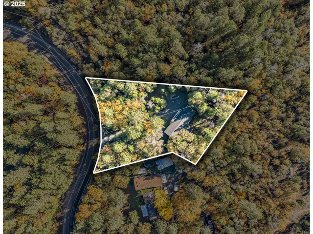 $449,500 | 387 Cienaga Lane, Grants Pass, OR 97526