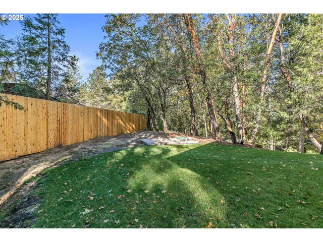 $449,500 | 387 Cienaga Lane, Grants Pass, OR 97526