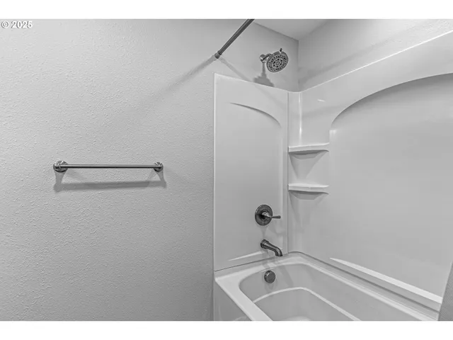 $449,500 | 387 Cienaga Lane, Grants Pass, OR 97526