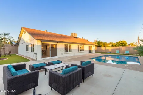 $899,000 | 5253 East Beck Lane, Scottsdale, AZ 85254