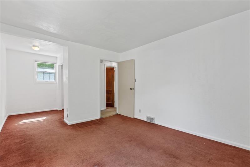 83 Gibson Street Pittsburgh, PA 15202 - Photo 11 of 27 an empty room with windows