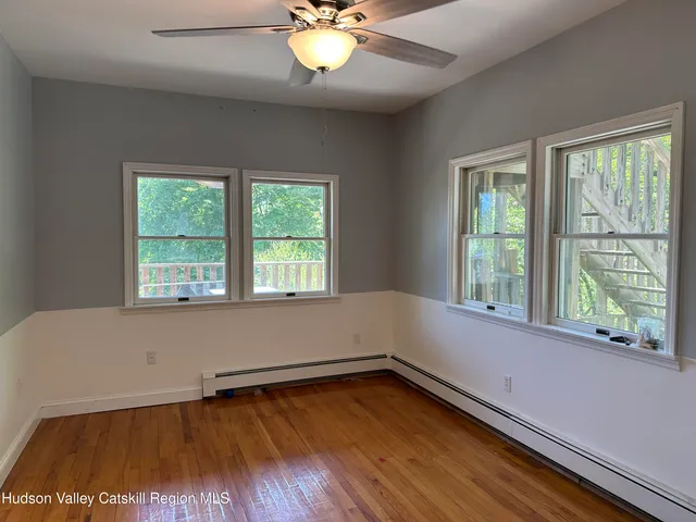 $1,800 | 20 Bigelow Hall, Unit 2, Saugerties, NY 12453