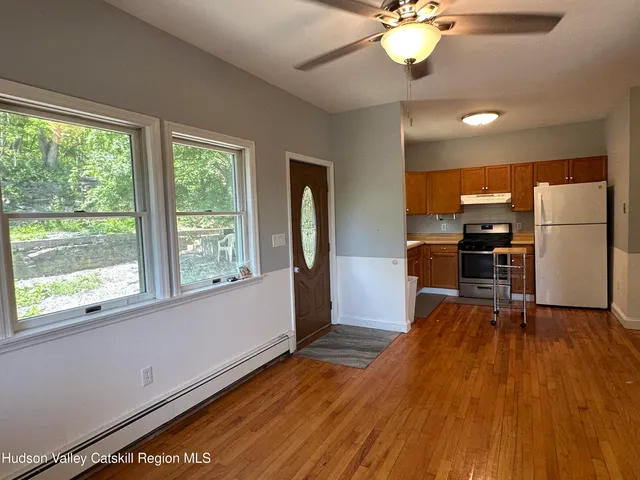 $1,800 | 20 Bigelow Hall, Unit 2, Saugerties, NY 12453