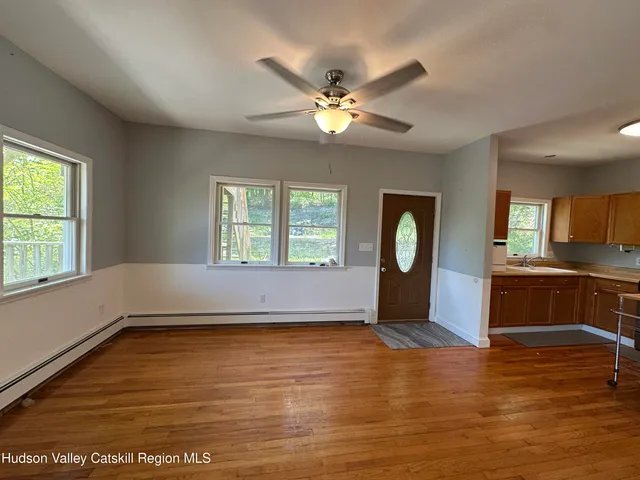 $1,800 | 20 Bigelow Hall, Unit 2, Saugerties, NY 12453