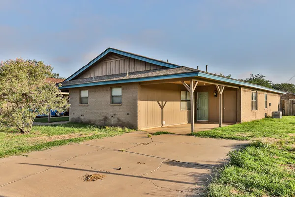 $1,200 | 6502 26th Street, Unit A, Lubbock, TX 79407