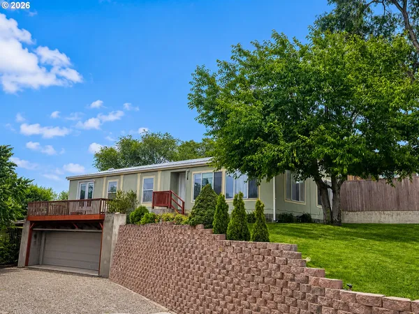 $360,000 | 916 Southwest Isaac Avenue, Pendleton, OR 97801