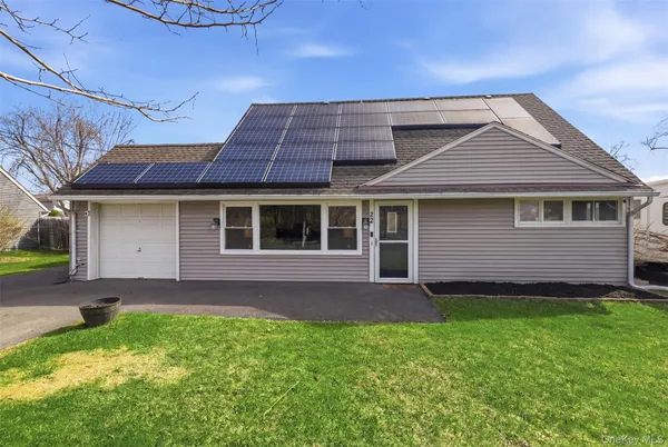 $359,000 | 22 Dunwoodie Drive, Kingston, NY 12401