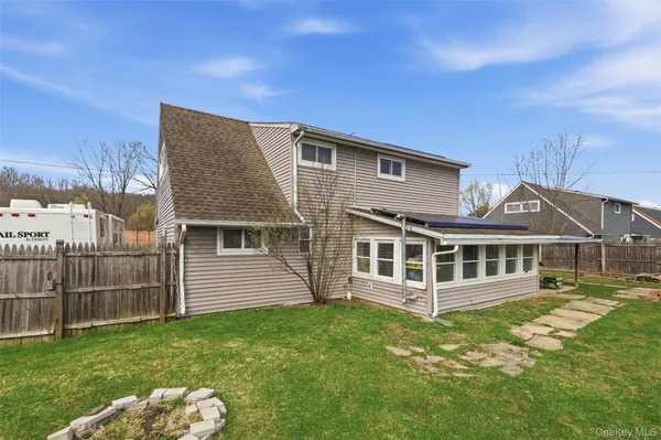 $359,000 | 22 Dunwoodie Drive, Kingston, NY 12401