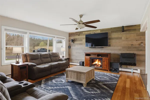 $359,000 | 22 Dunwoodie Drive, Kingston, NY 12401