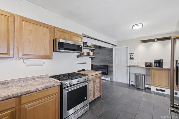 $359,000 | 22 Dunwoodie Drive, Kingston, NY 12401