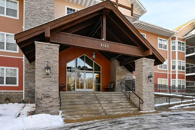 $315,000 | 9165 Comstock Lane North, Unit 204, Maple Grove, MN 55311