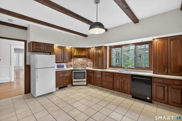 $4,250 | 339 Willow Street, Unit 1, New Haven, CT 06511